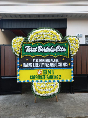 Papan Bunga Duka di Batu Ix
