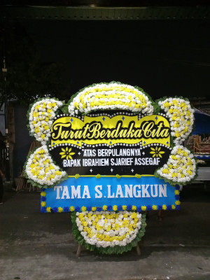 Papan Bunga Duka di Batu Ix