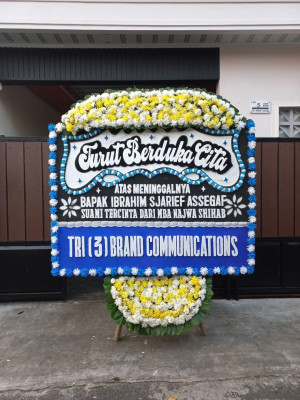 Papan Bunga Duka di Batu Ix